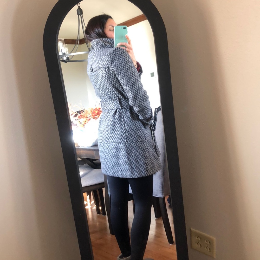 Winter coat - Picture 4 of 7